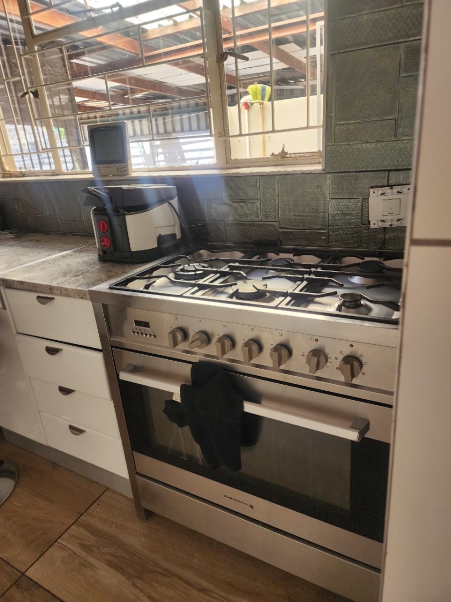 3 Bedroom Property for Sale in Manzil Park North West